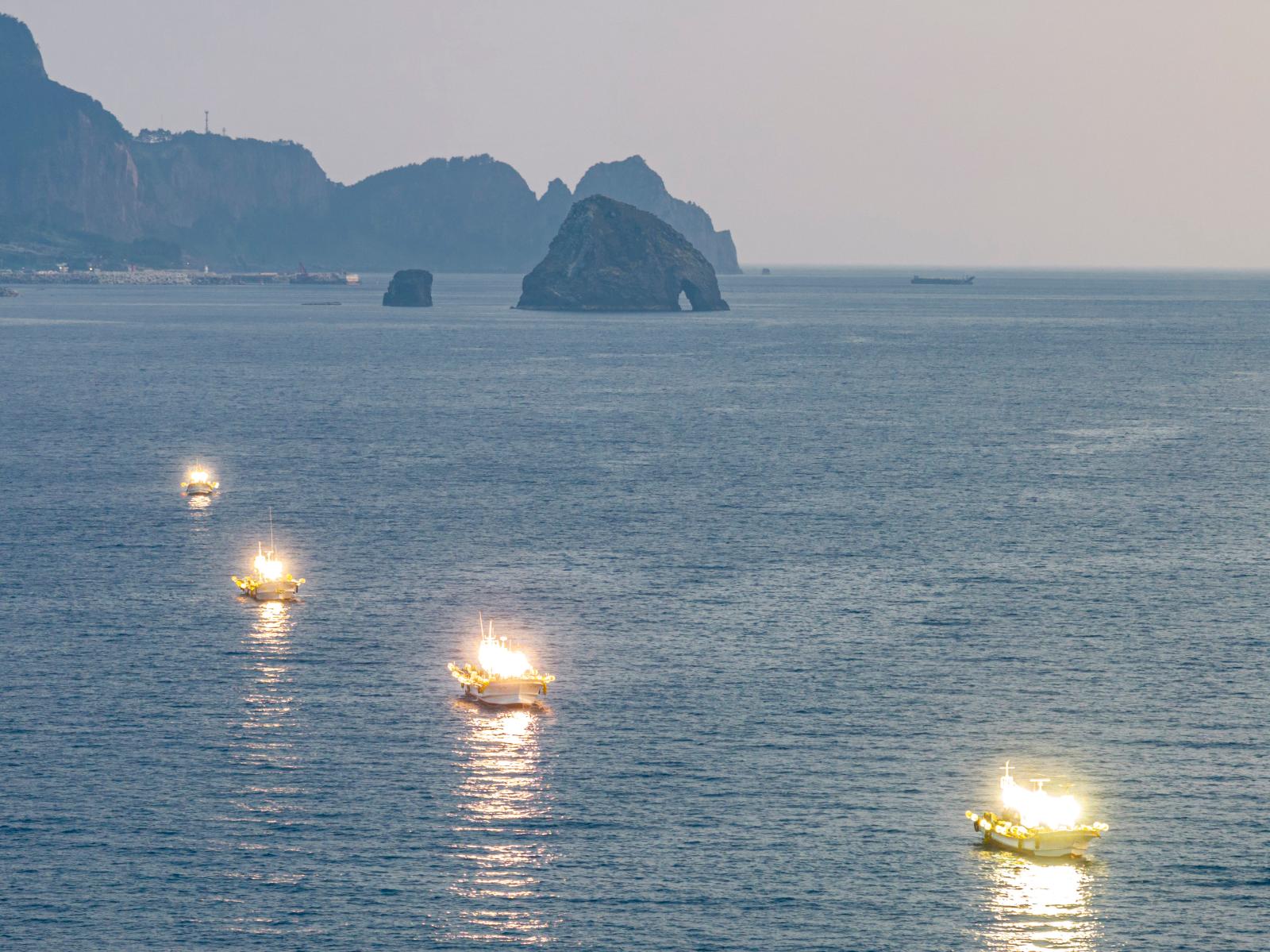 Ulleungdo squid boats at dusk